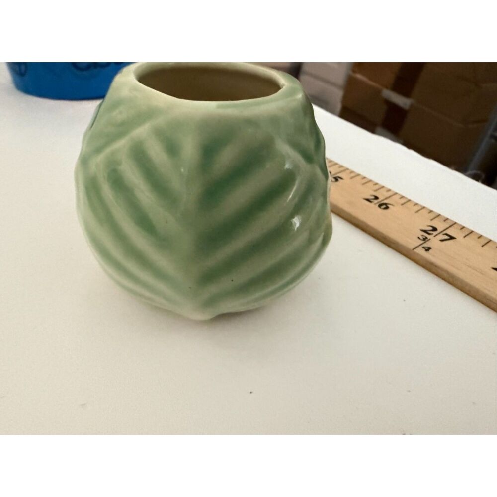 vtg green glazed ceramic leaf design planter or trinket pot
